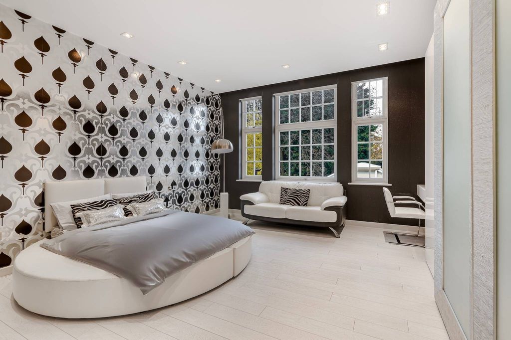 Luxe vrijstaande woning te koop in Londen, Engeland — photo 14