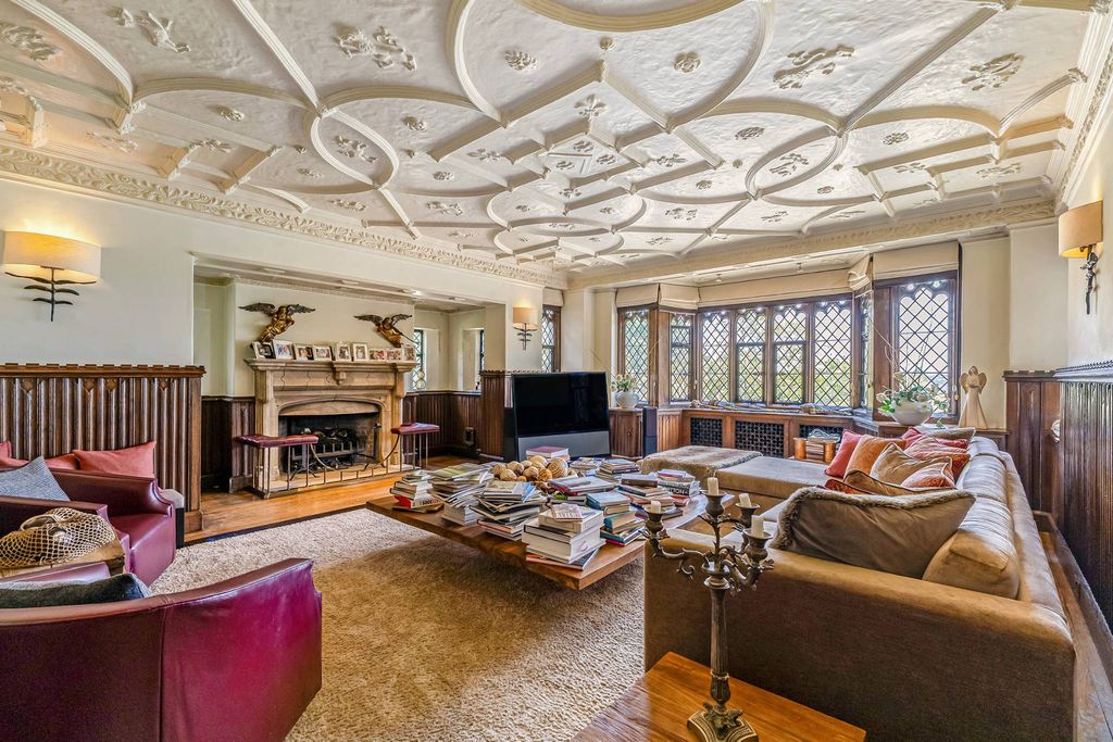 Luxury 9 bedroom Detached House for sale in London, United Kingdom — photo 9
